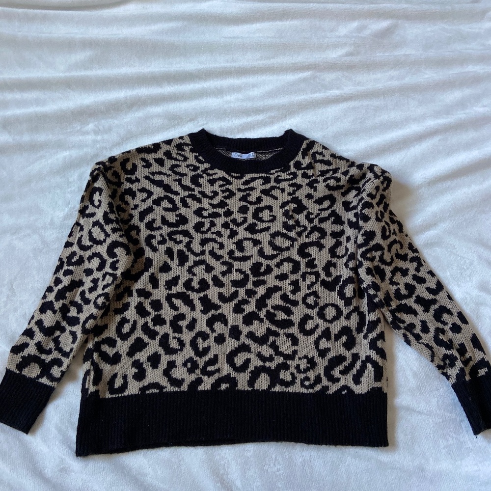Dex leopard print sweater
